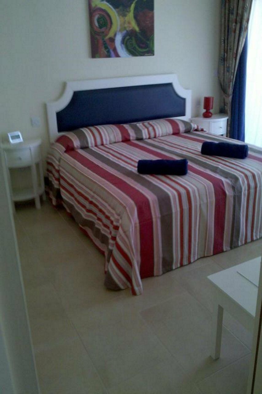 Royal Blue Hotel & Spa Geroskipou Buitenkant foto